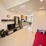 Apartment Isola *